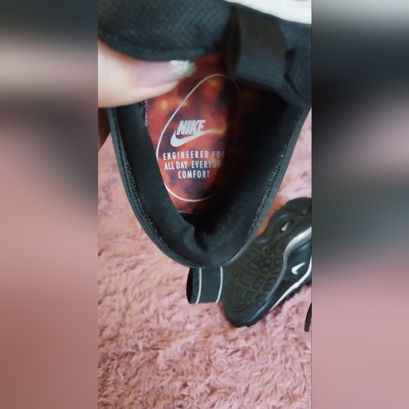 Nike Air Max women's 6.5 black woodgrain and pink - Picture 6 of 6